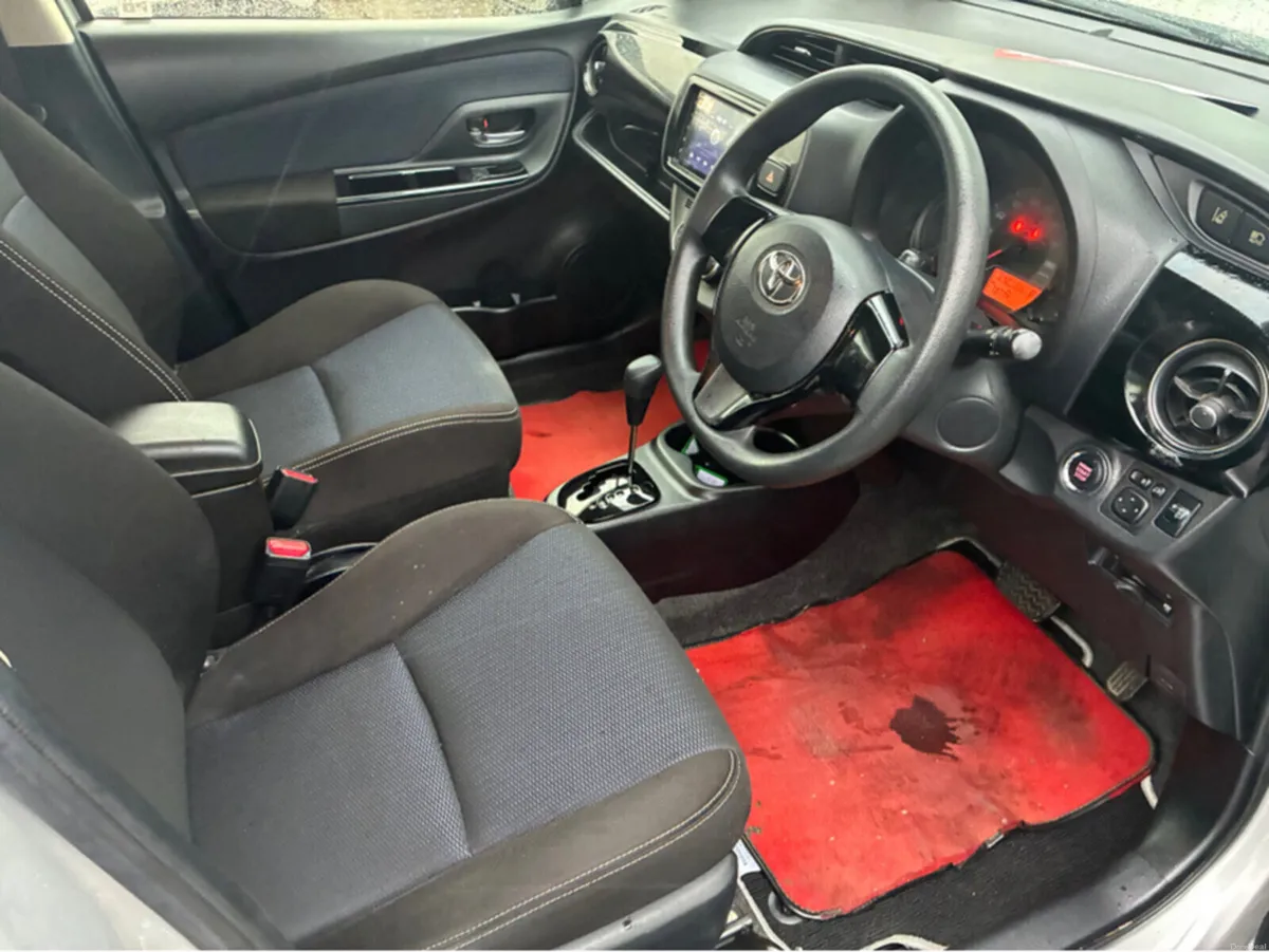 Toyota Vitz 1.0i PETROL AUTOMATIC - Image 6