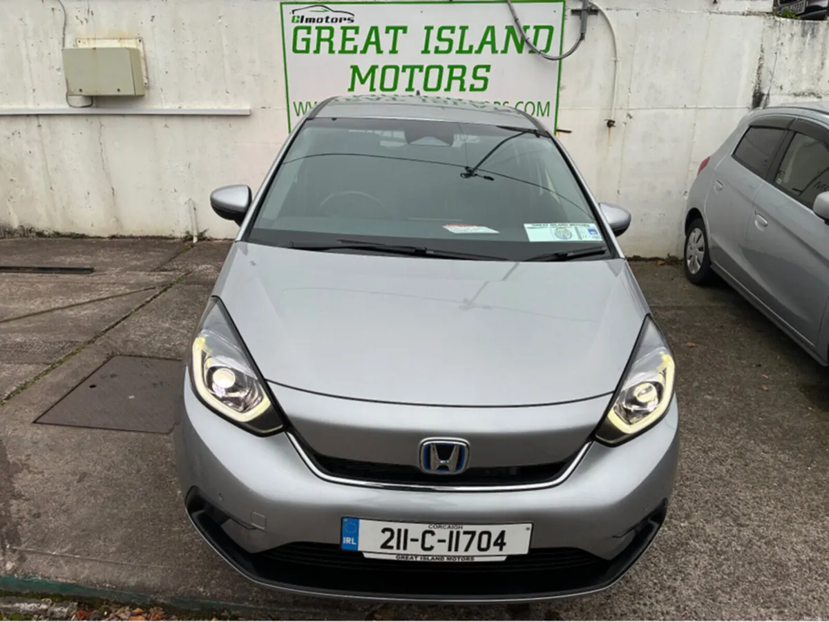 Honda Fit 1.5i Petrol Hybrid Automatic - Image 3