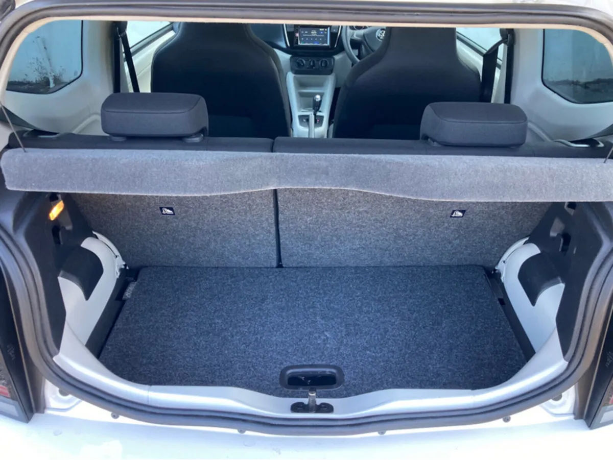 Volkswagen up! 1.0i Petrol Automatic 3DR - Image 6