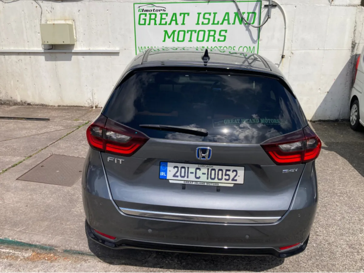 Honda Fit 1.5i Petrol Hybrid Automatic Luxe Model - Image 3