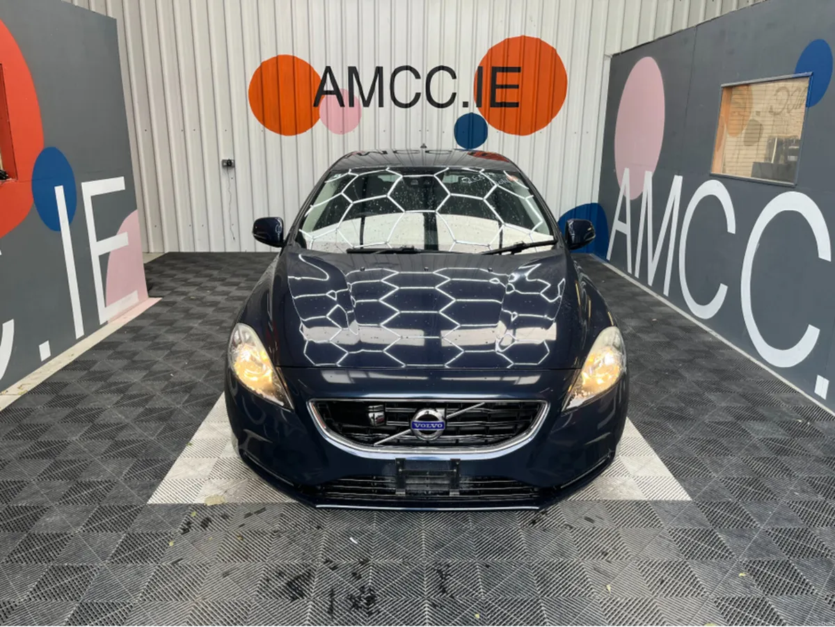 Volvo V40 €11950! 2014 VOLVO V40 AUTOMATIC 1.6L PE - Image 2