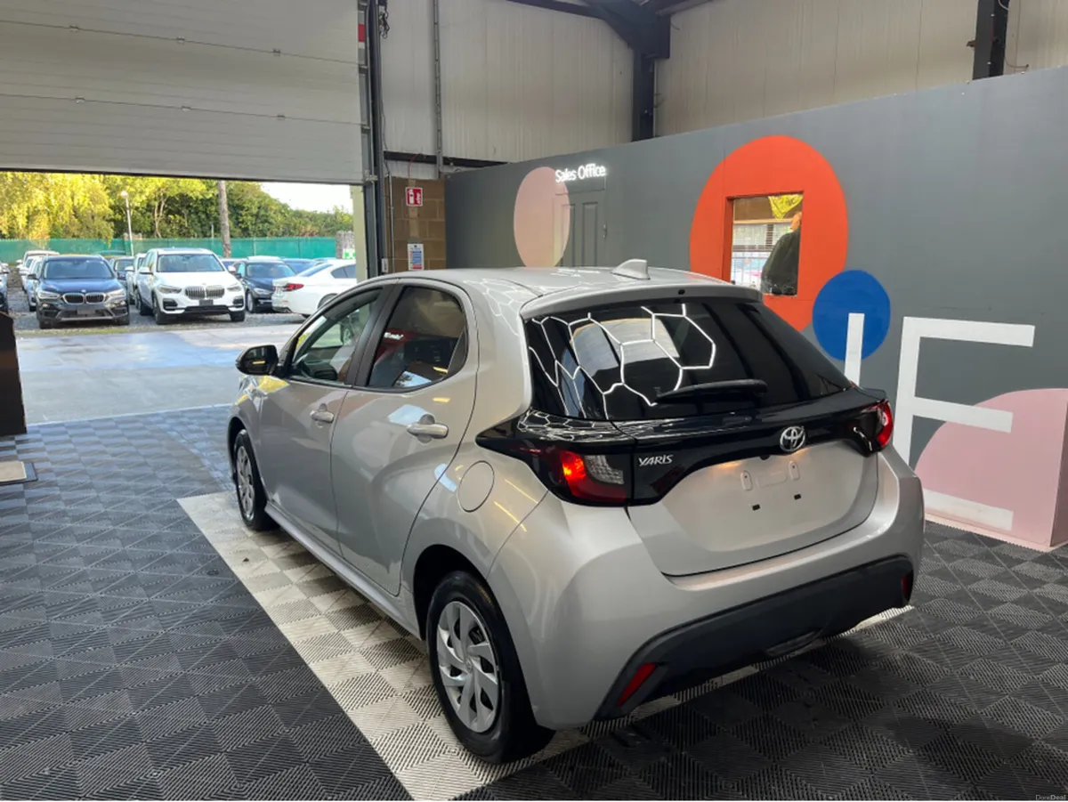Toyota Yaris €16950 2021 TOYOTA YARIS 1.0L PETROL - Image 4