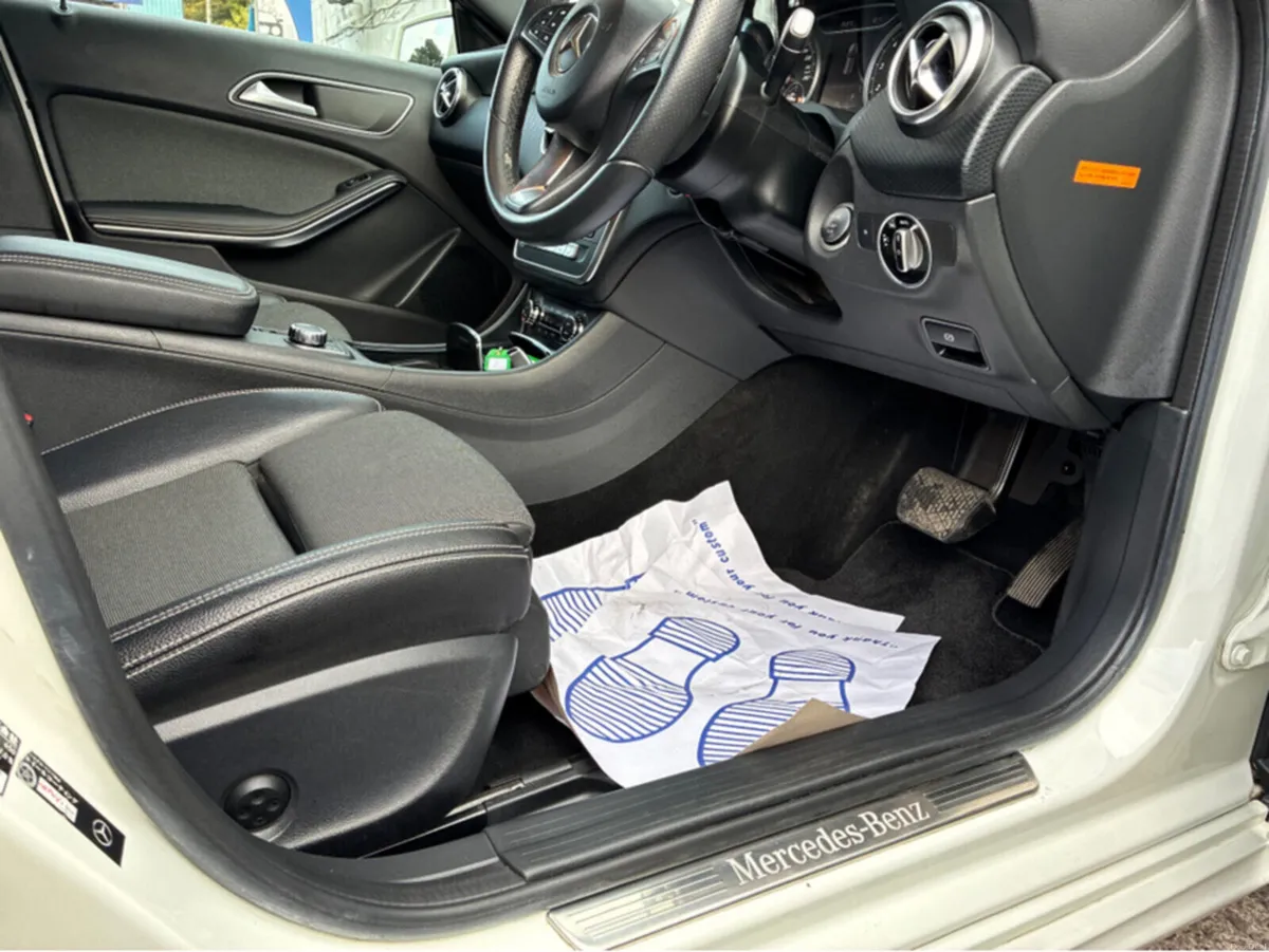 Mercedes-Benz A-Class A180 1.6i Petrol Automatic - Image 6