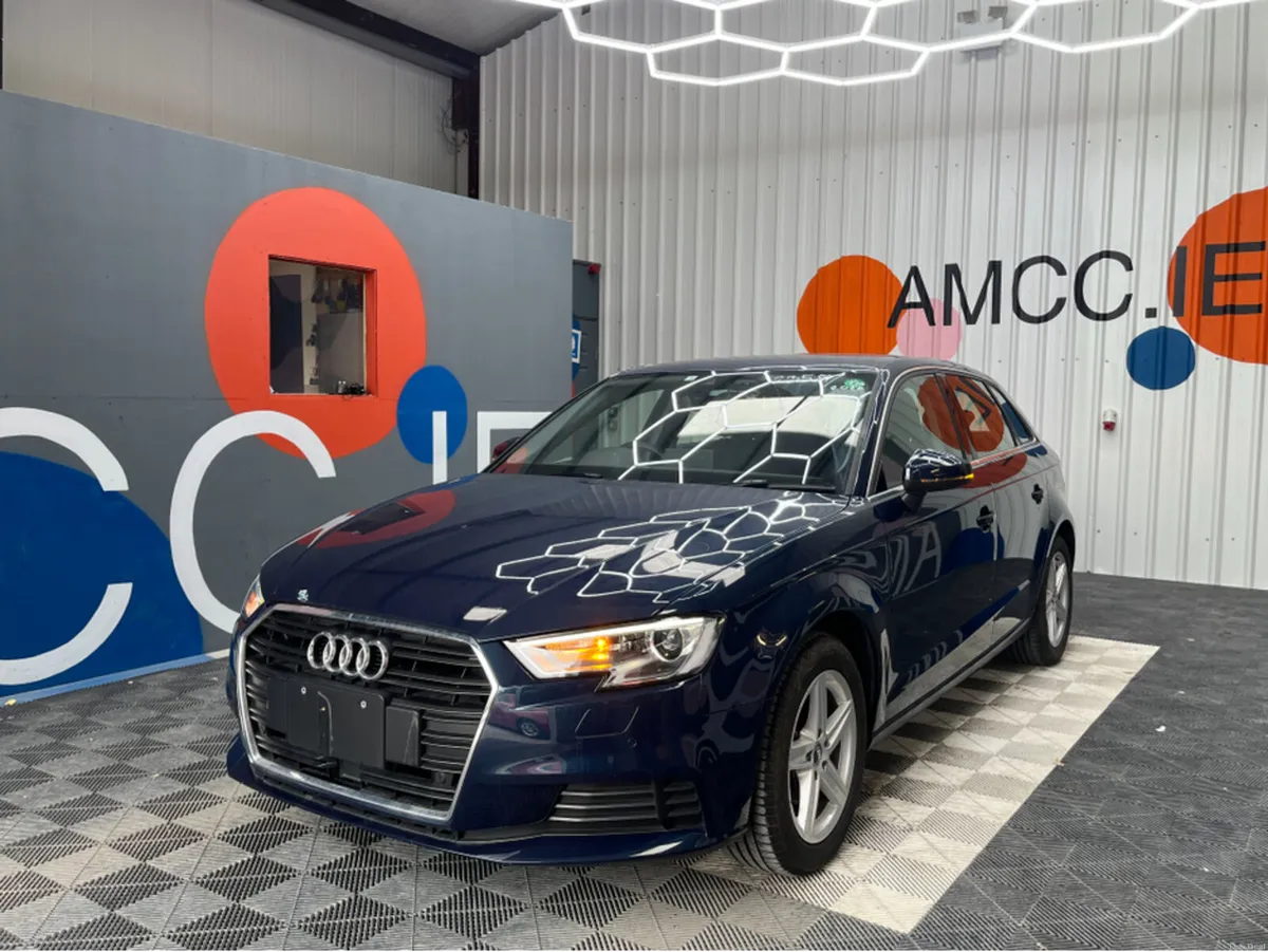 Audi A3 A3 AUTOMATIC 1.4 TFSI SPORT / 17k KMs / RE - Image 3