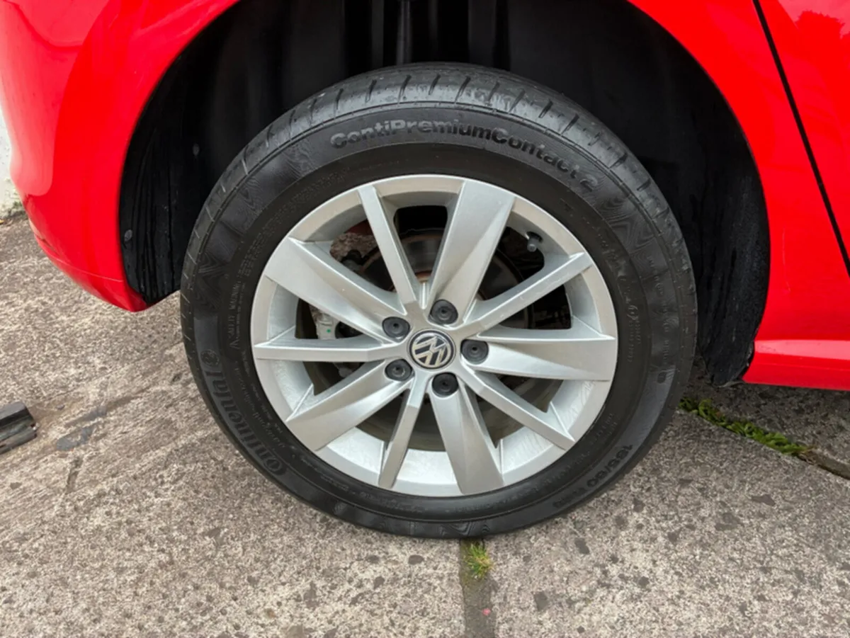 Volkswagen Polo 1.2i Petrol Active Automatic - Image 6