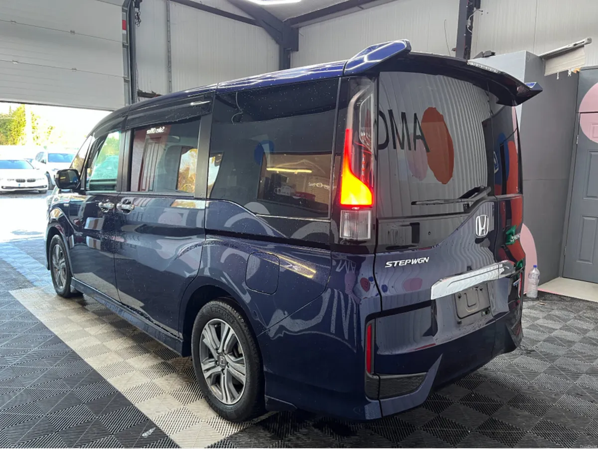 Honda Stepwagon €22950! 2017 HONDA STEPWAGON 7 SEA - Image 4