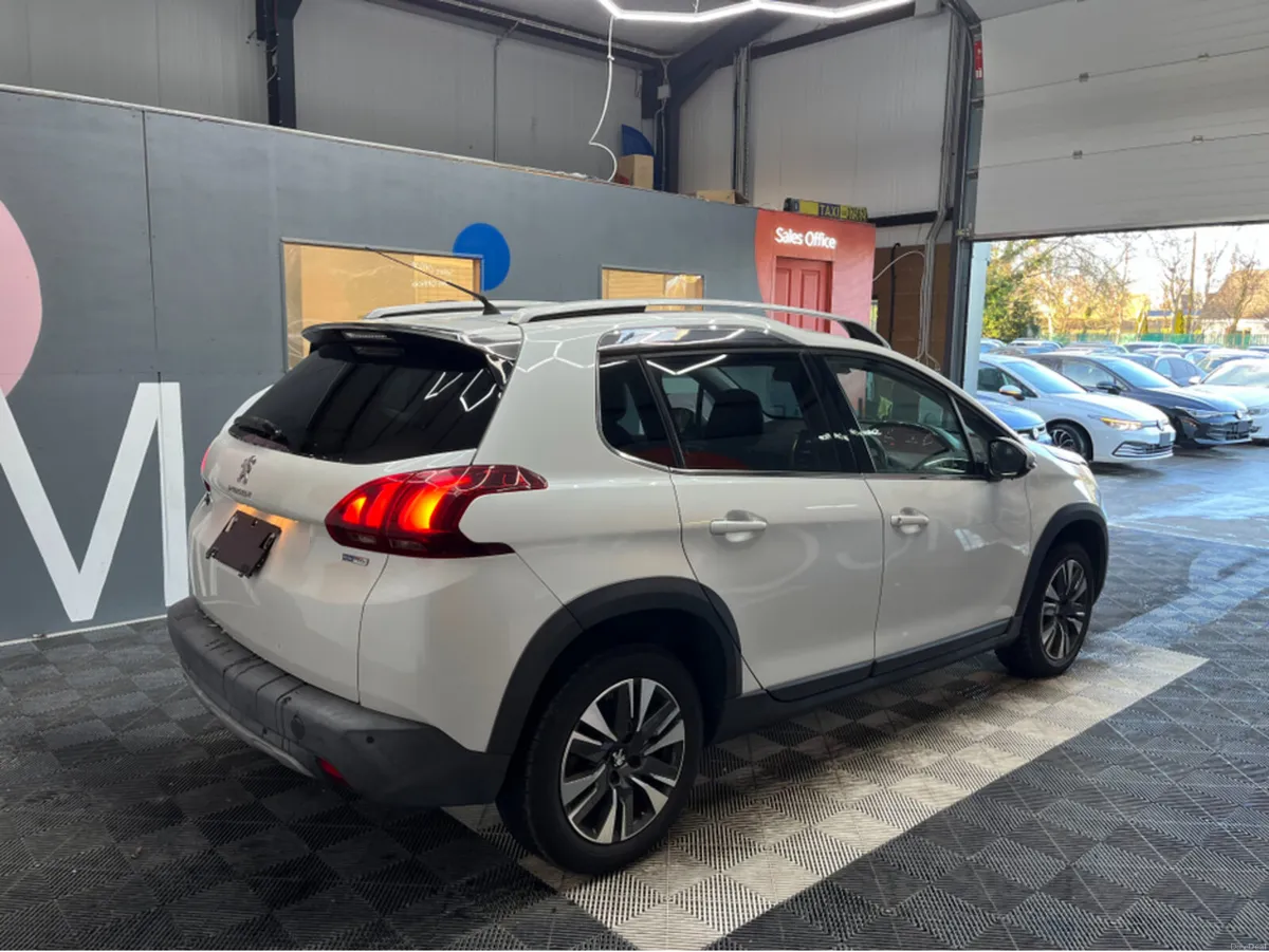 Peugeot 2008 €12950! 2017 PEUGEOT 2008 1.2 AUTOMAT - Image 2