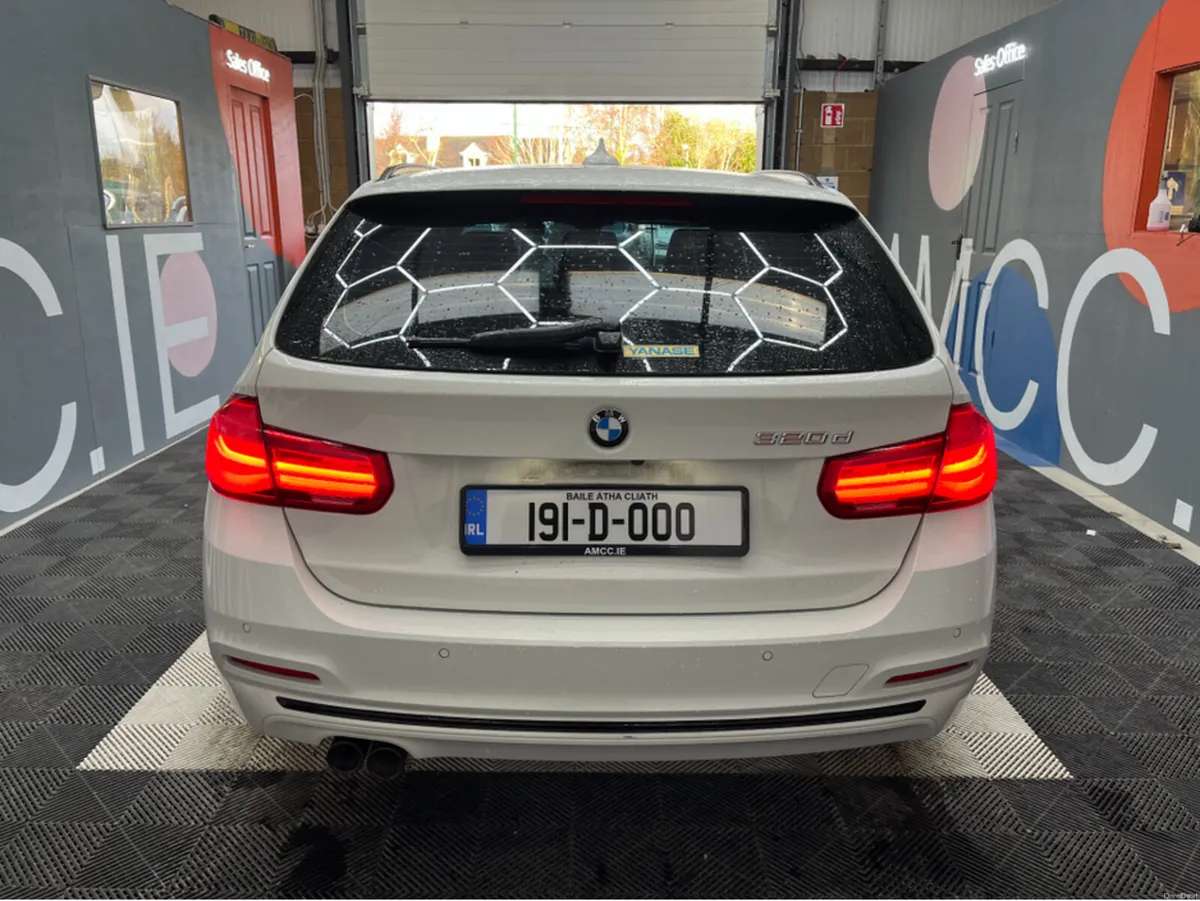 BMW 3-Series €21950! 2019 BMW 320D TOURING SPORT 2 - Image 3