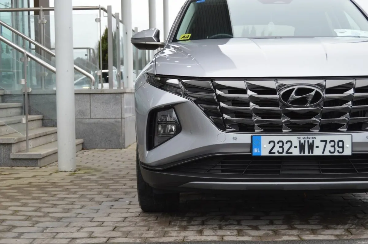 Hyundai Tucson 2WD Executive Plus HEV Auto - Image 4