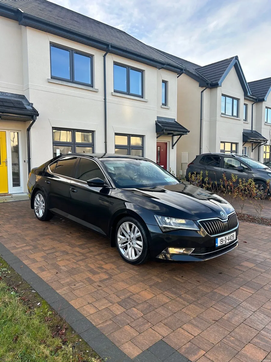 Skoda Superb 2019 Style 2.0 150bhp - Image 1
