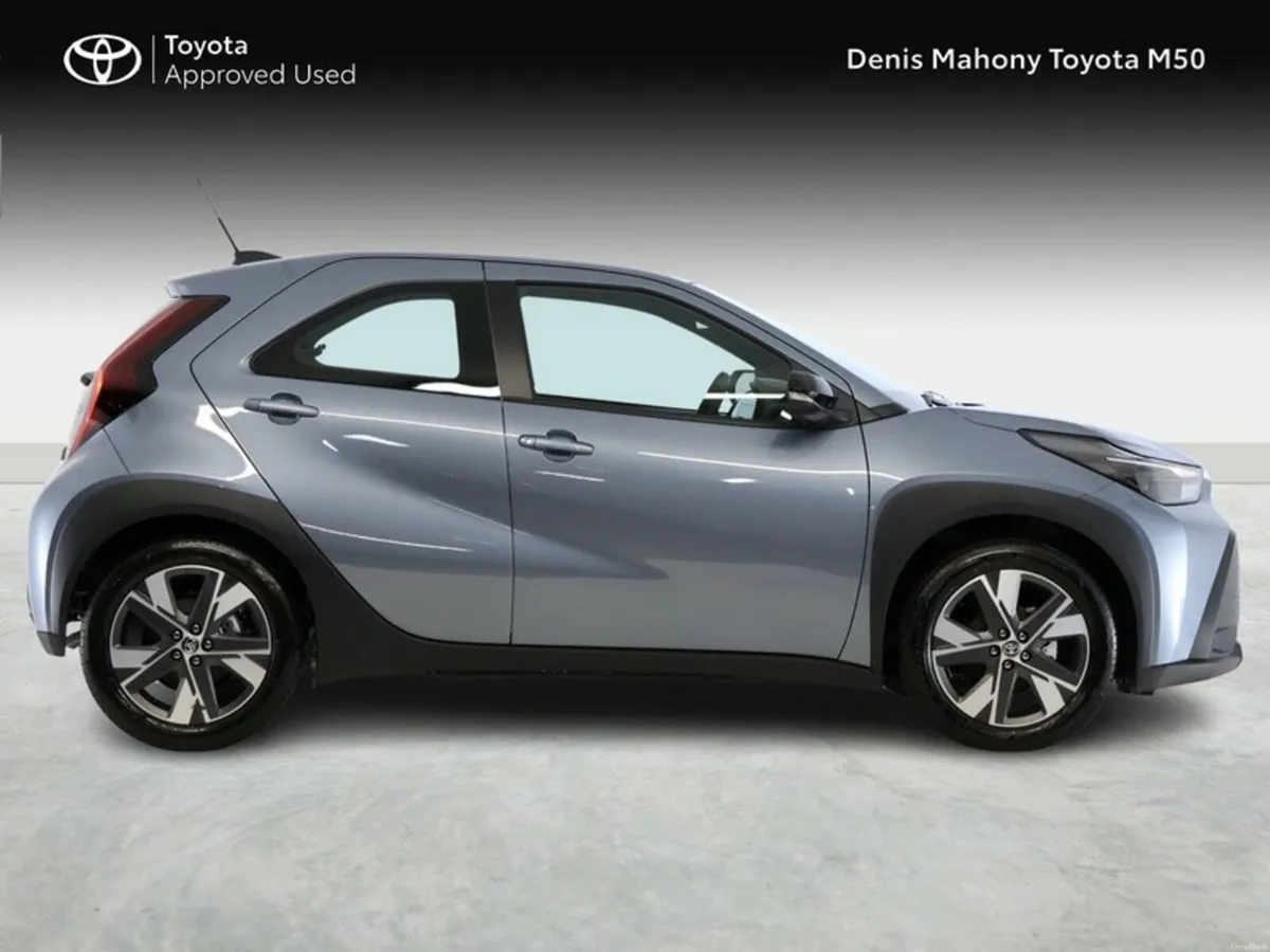 Toyota Aygo X Pulse Hybrid - Image 3