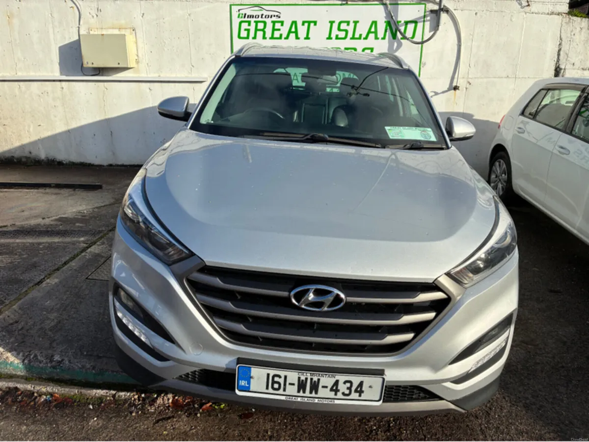 Hyundai Tucson 1.7 D Executive - Image 3