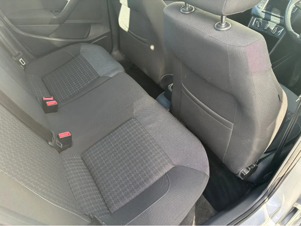 Volkswagen Polo 1.2i TSI Petrol Automatic Comfortl - Image 6