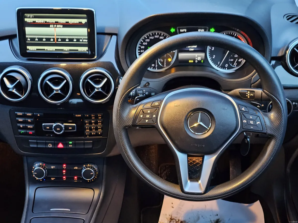 Mercedes-Benz B-Class 2014 low miles €8990 - Image 4