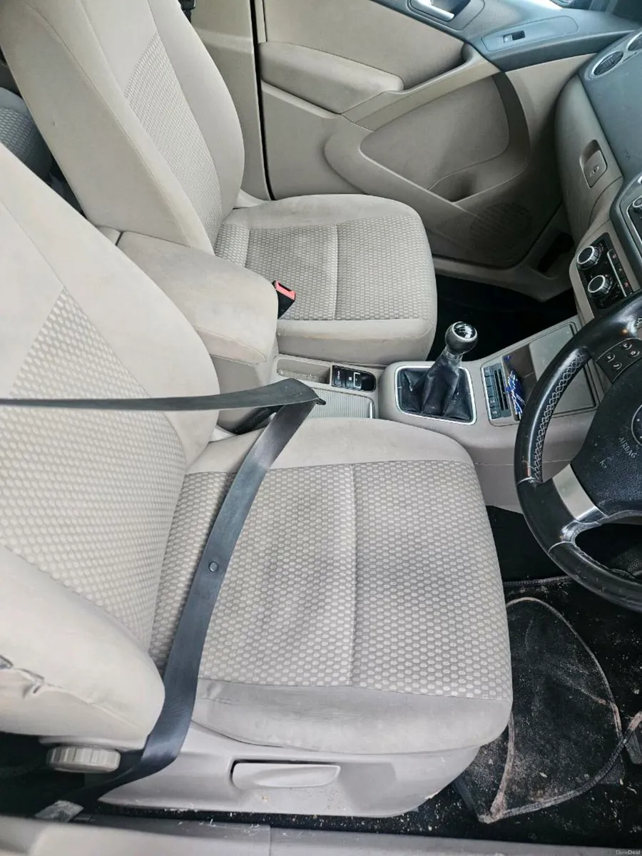 2010 vw tiguan - Image 3