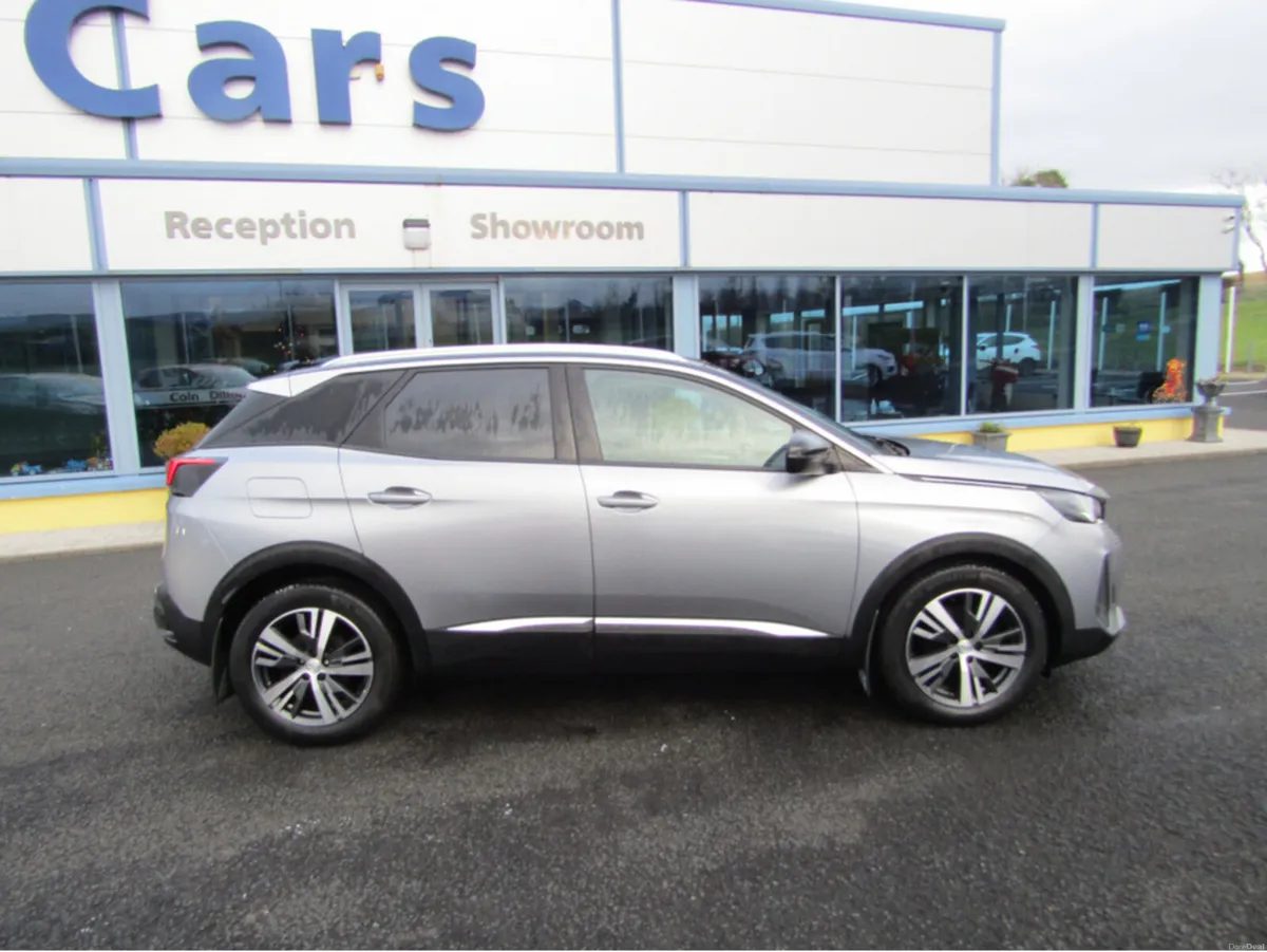 Peugeot 3008 ALLURE PREMIUM PLUS ***LOW KMS*** - Image 3