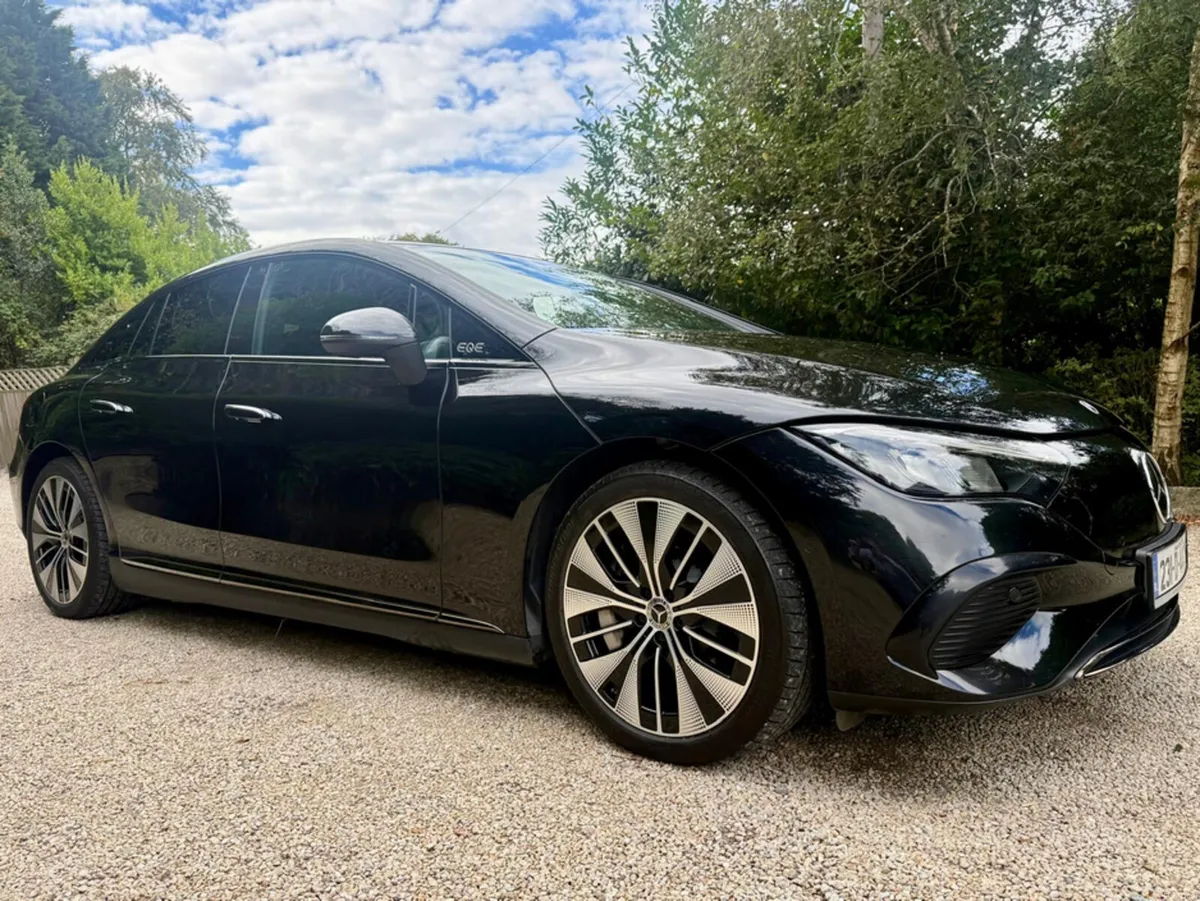 Mercedes-Benz EQE 300 *Up to 600 km Range…Huge Spe - Image 2