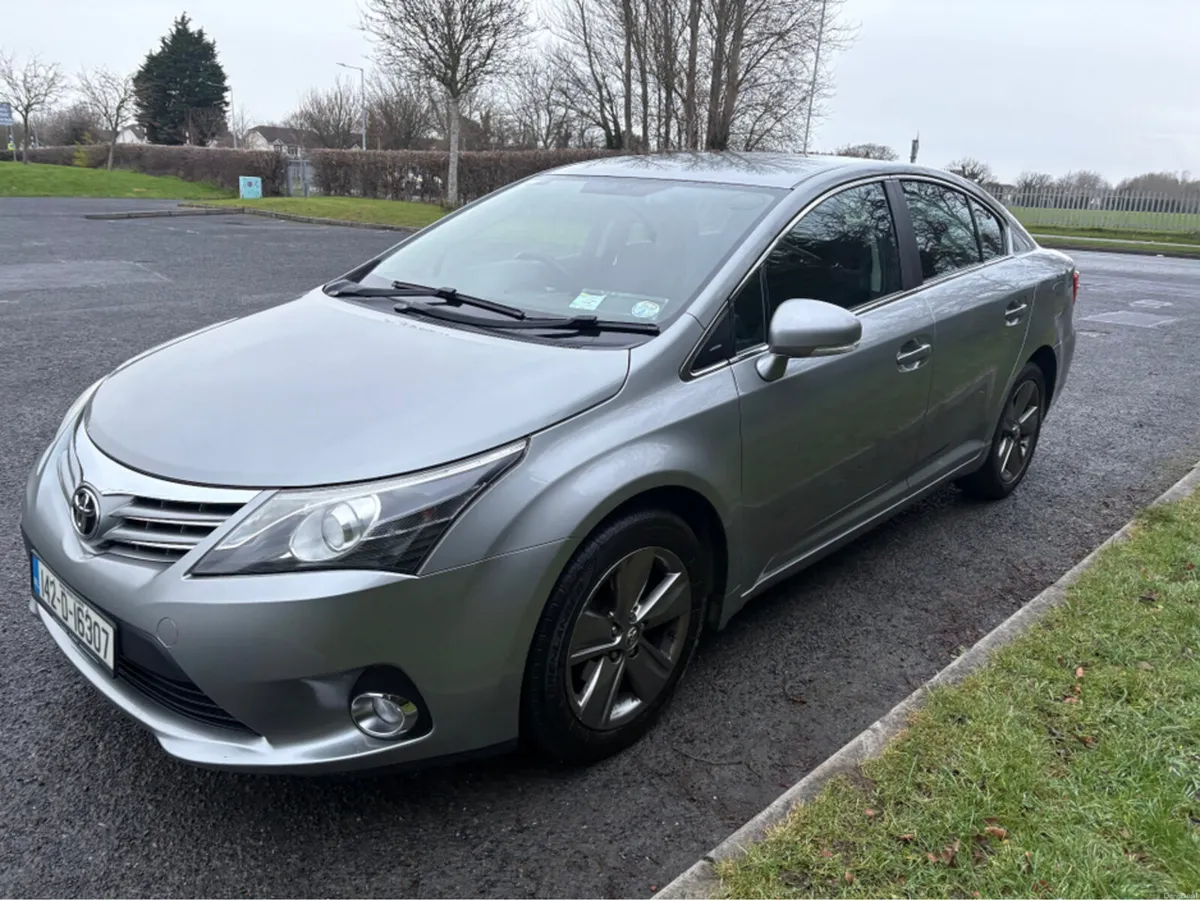 Toyota Avensis 2.0 D-4D AURA 4DR - Image 2