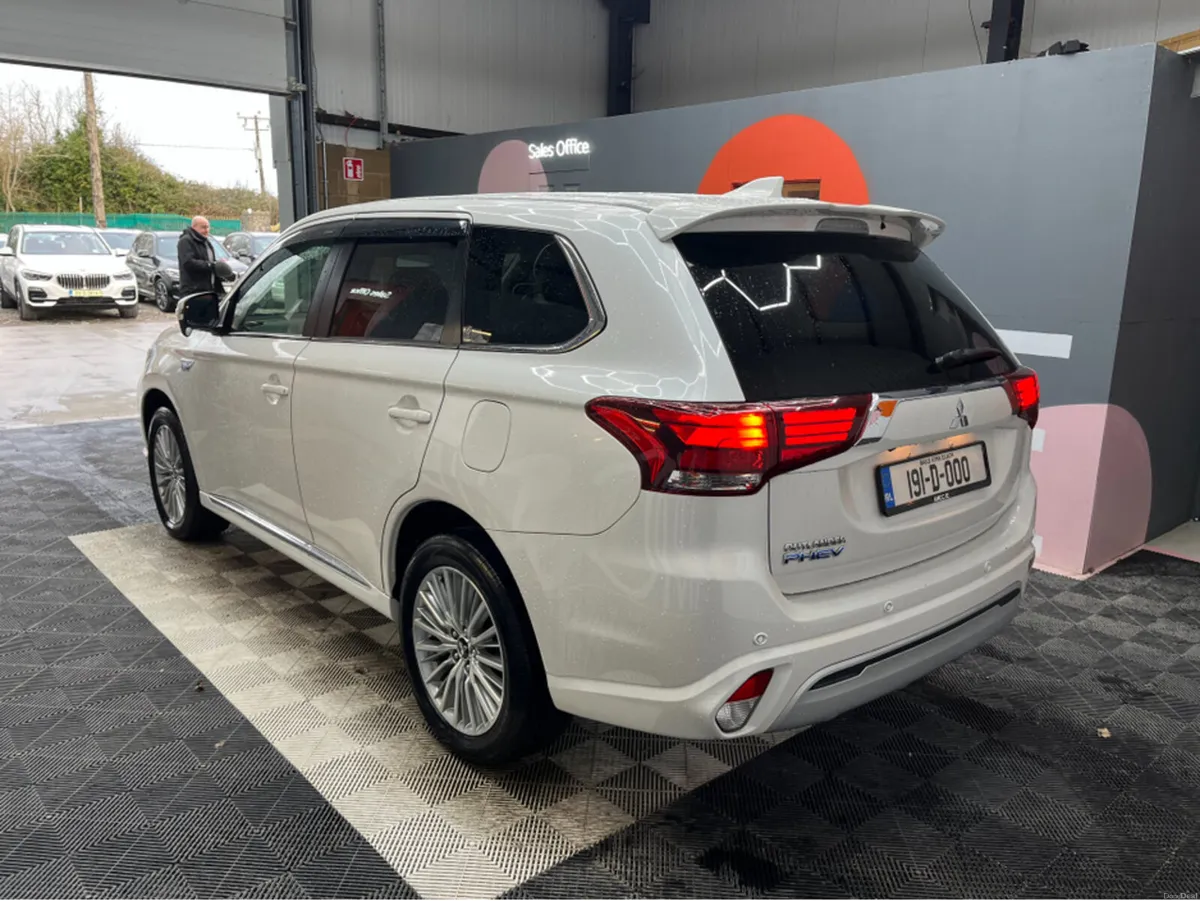 Mitsubishi Outlander €22950! 2019 MITSUBISHI OUTLA - Image 4