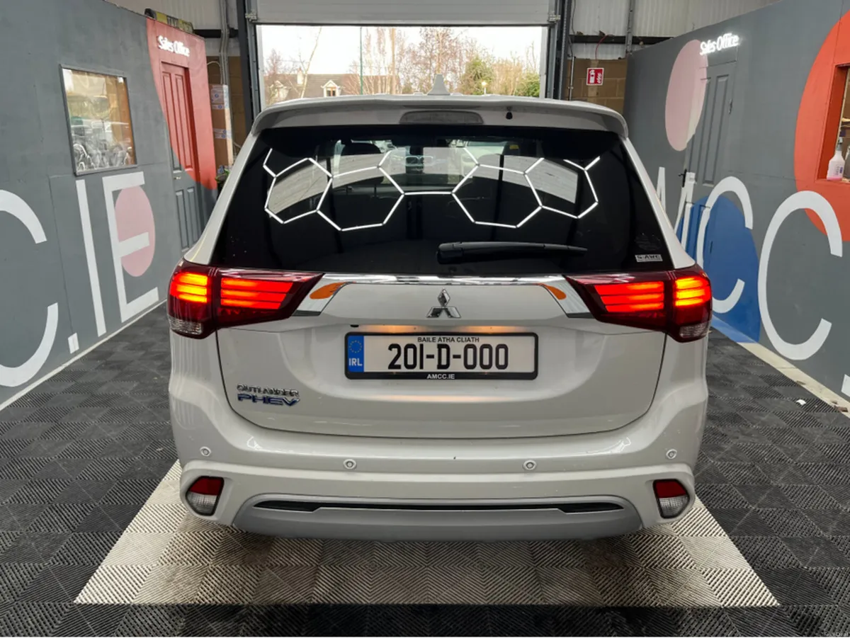 Mitsubishi Outlander 2020 MITSUBISHI OUTLANDER PHE - Image 5