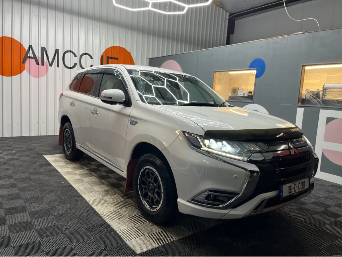 Mitsubishi Outlander €18950! 2019 MITSUBISHI OUTLA - Image 1