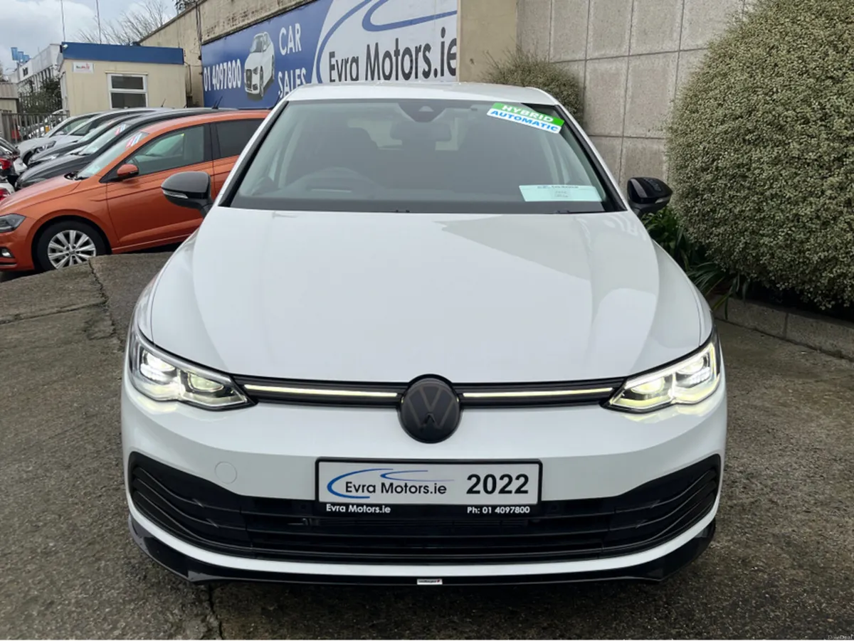 Volkswagen Golf E-TSI STYLE AUTOMATIC HYBRID 1.5 P - Image 2