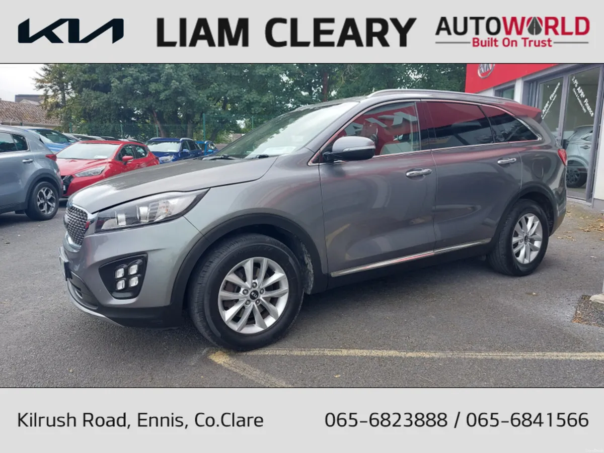 Kia Sorento PLATINUM 4X2 5DR 7 SEATS - Image 6