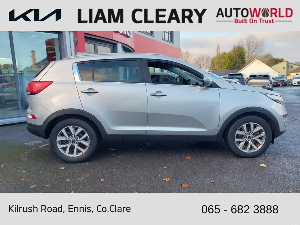 Kia Sportage PLATINUM SE 4DR - Image 2