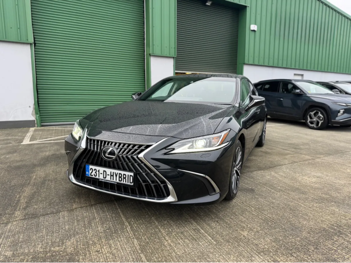 Lexus ES ES300H PREMIUM EDITION - Image 2