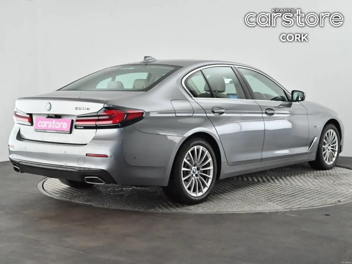 BMW 5-Series 530e SE - Image 5