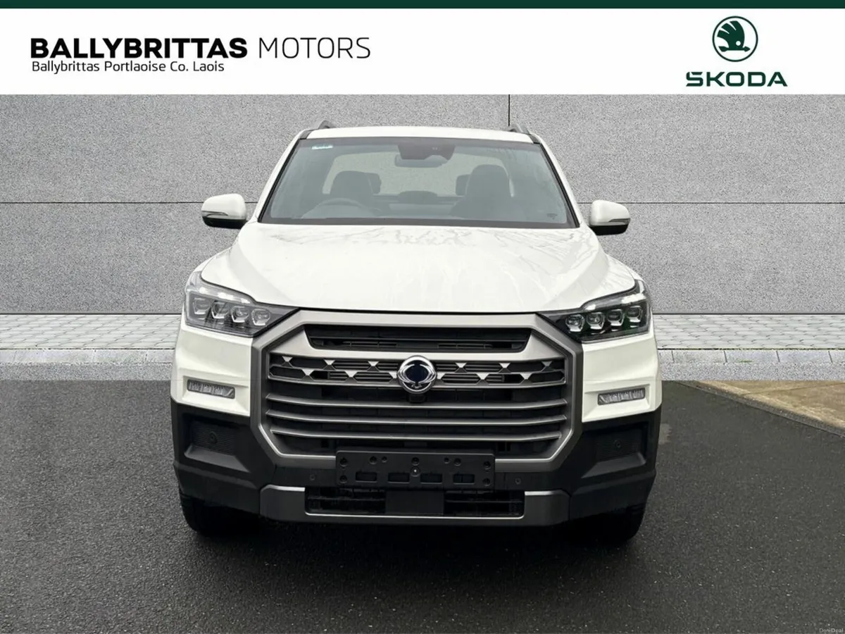 KGM Musso 2.2 DSL Auto EL 4x4 202BHP - Image 3