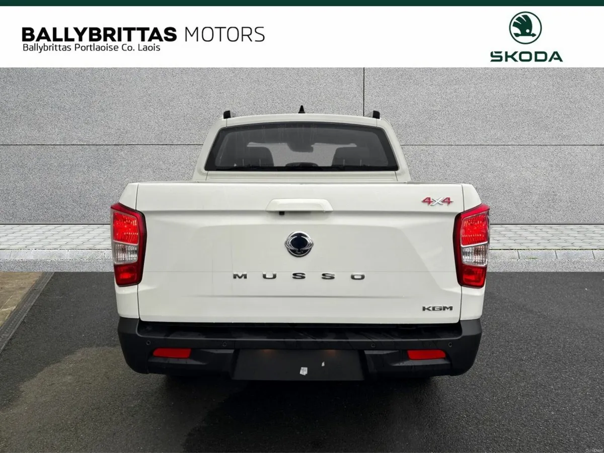 KGM Musso 2.2 DSL Auto EL 4x4 202BHP - Image 4