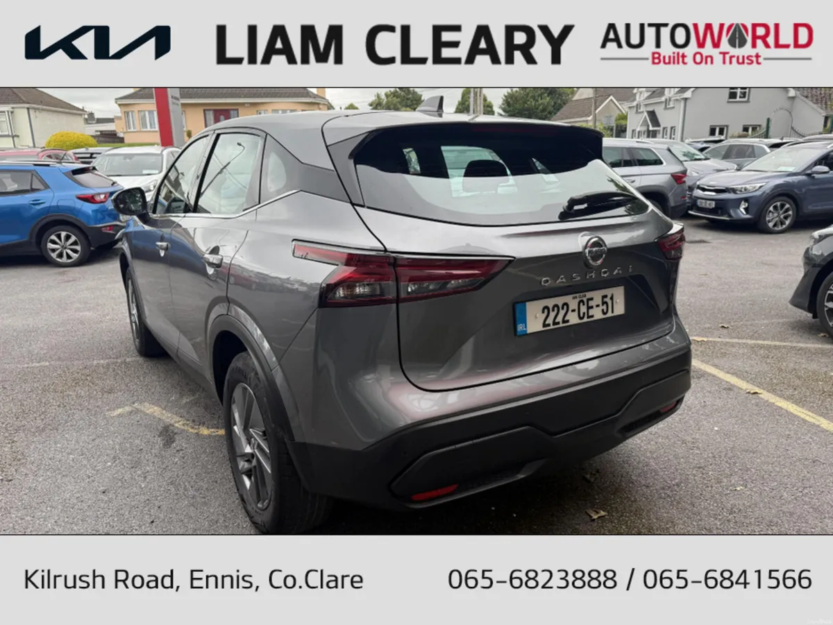 Nissan Qashqai 1.3 HYBRID SV  4DR - Image 5