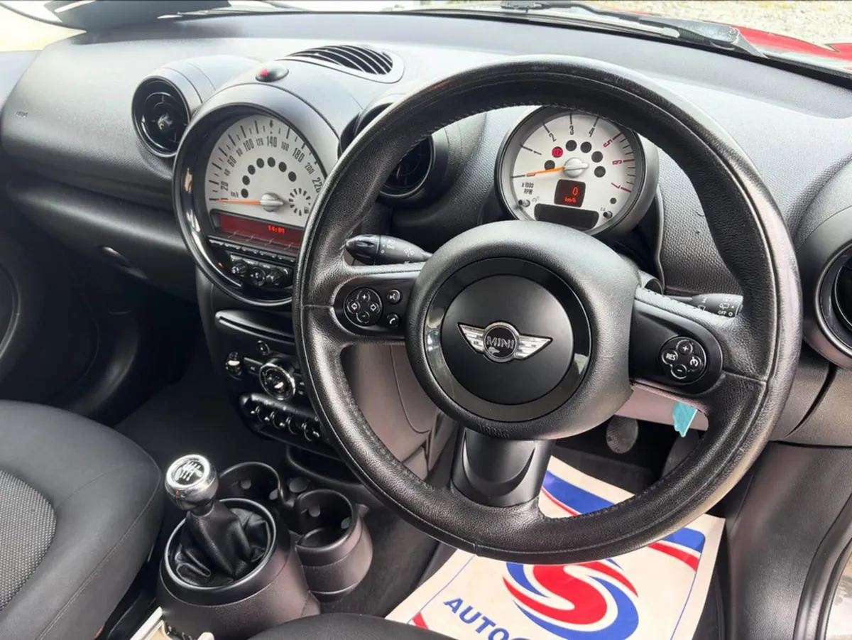 Mini Countryman D 5DR ONE - Image 3