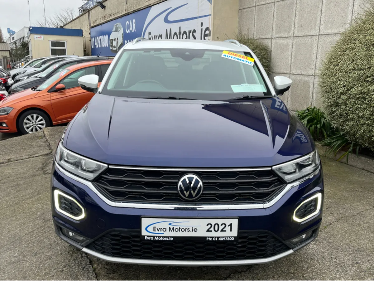Volkswagen T-Roc STYLE DESIGN PACK AUTOMATIC 2.0 D - Image 2