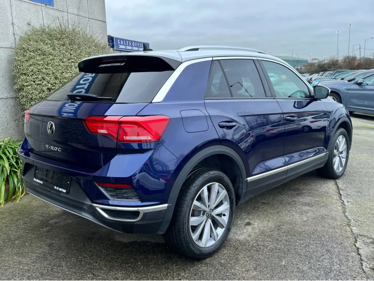 Volkswagen T-Roc STYLE DESIGN PACK AUTOMATIC 2.0 D - Image 4