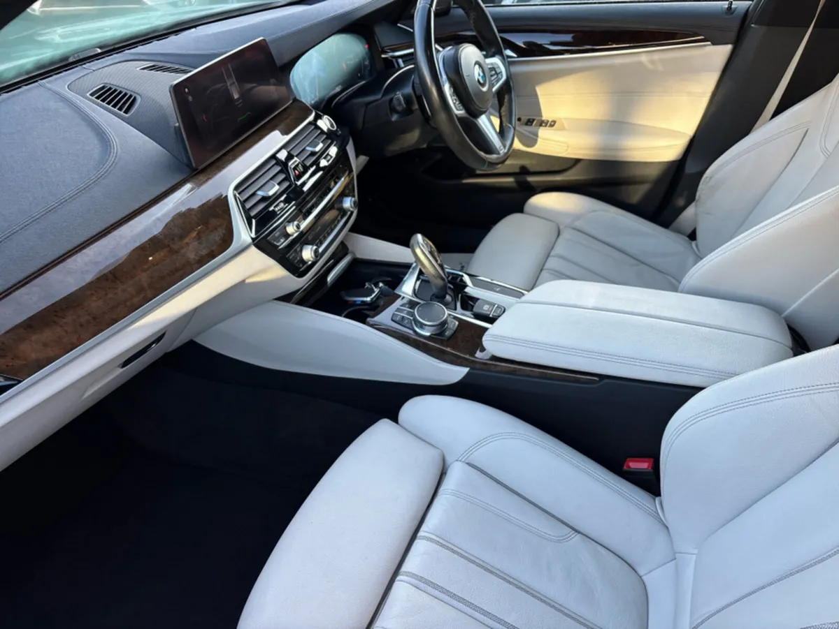 BMW 5-Series 520D M SPORT ZM5T 4DR AUTO - Image 3