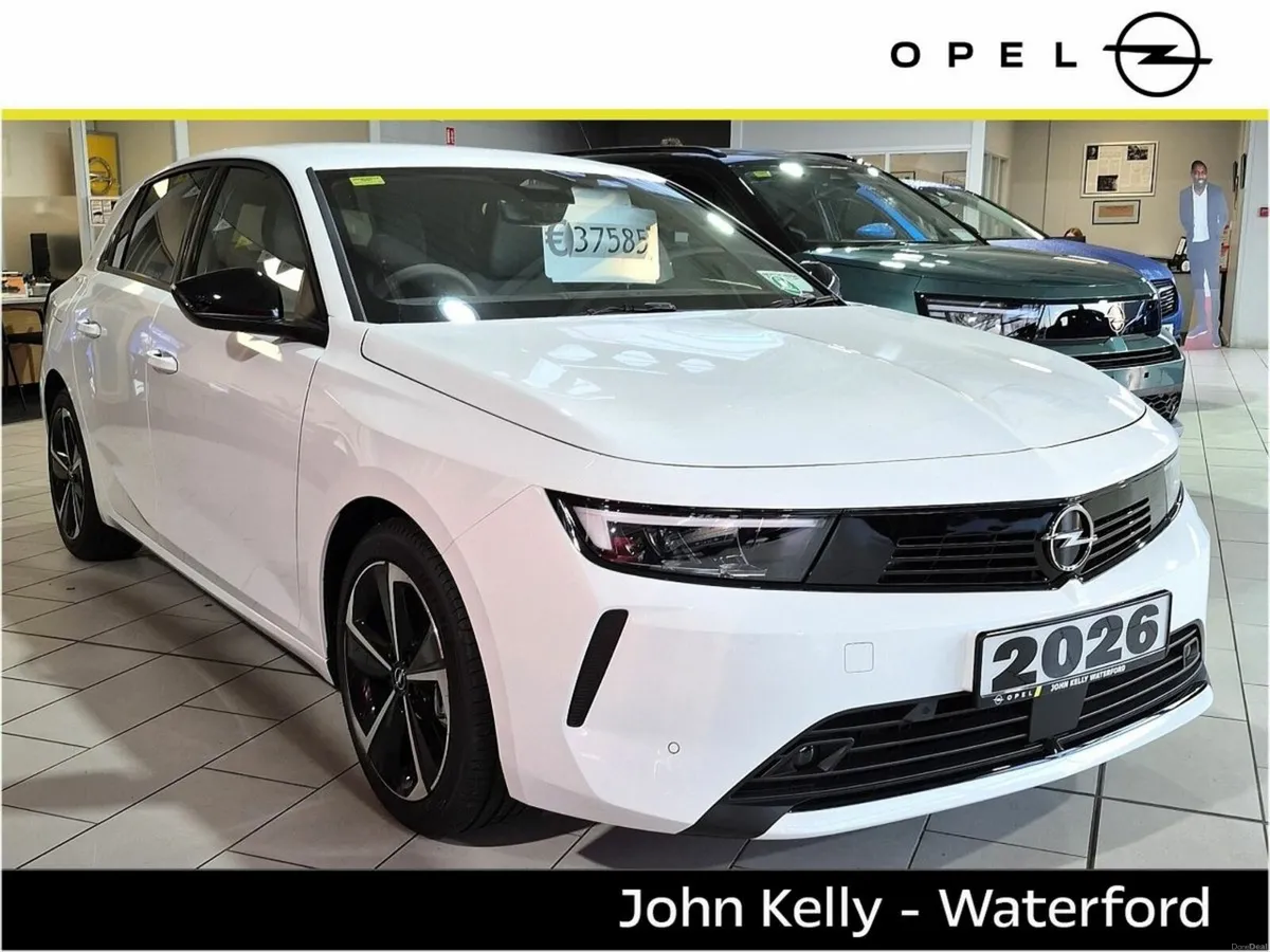 Opel Astra ELEGANCE 1.2 PETROL - Image 1