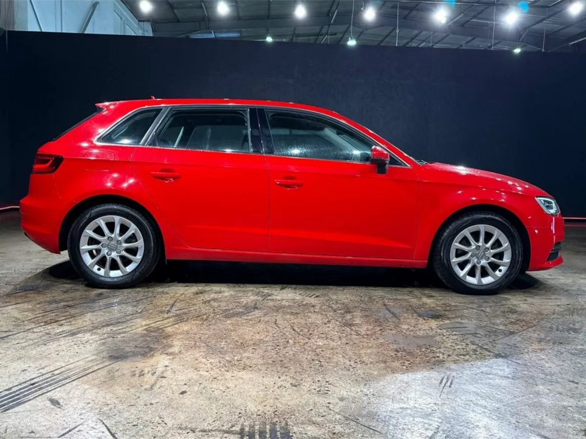 Audi A3 1.4 TFSI - PADDLE SHIFT - REVERSE CAMERA - - Image 3