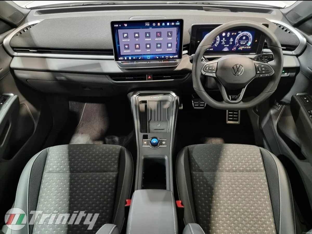 Volkswagen T-Roc **AVAILABLE TO ORDER ** NEW 2026 - Image 2