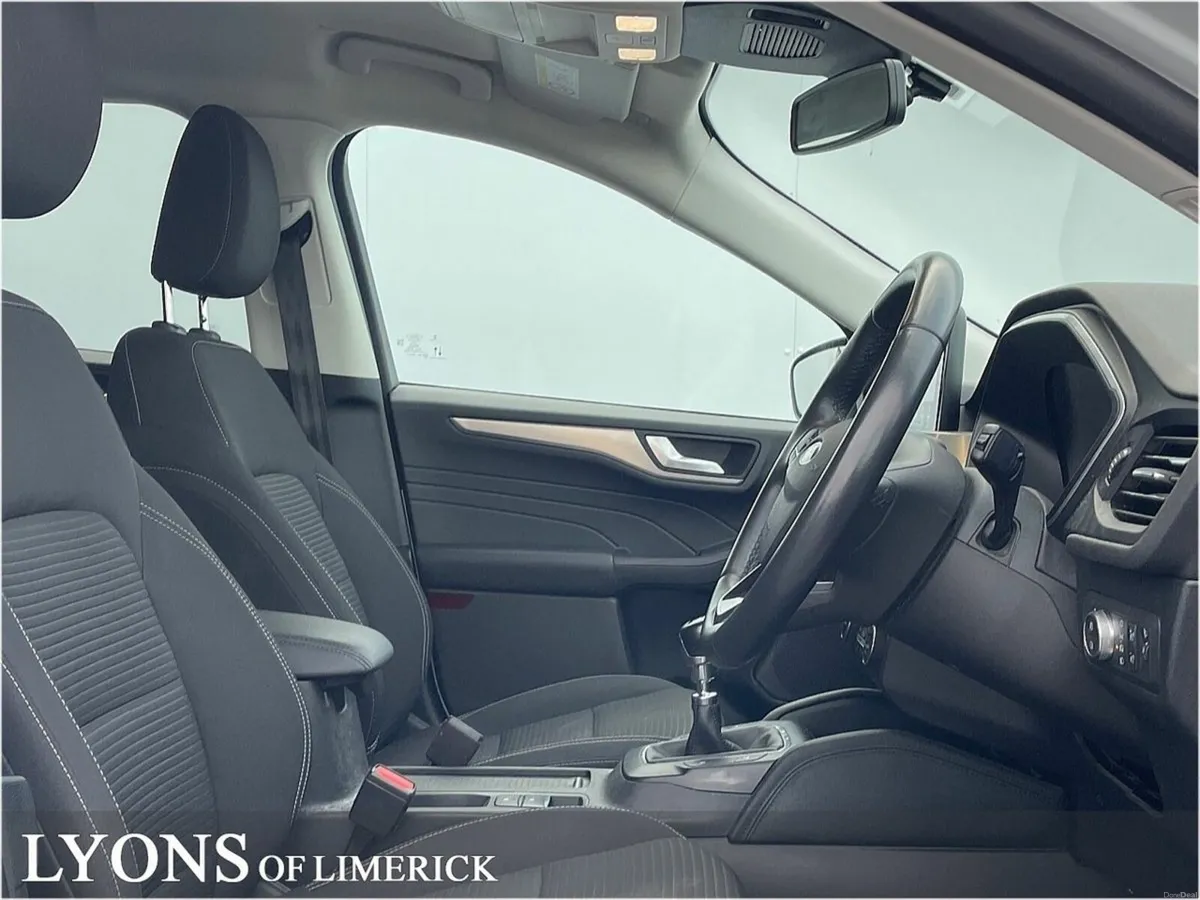 Ford Kuga 1.5 EcoBlue 120PS Titanium - Image 4