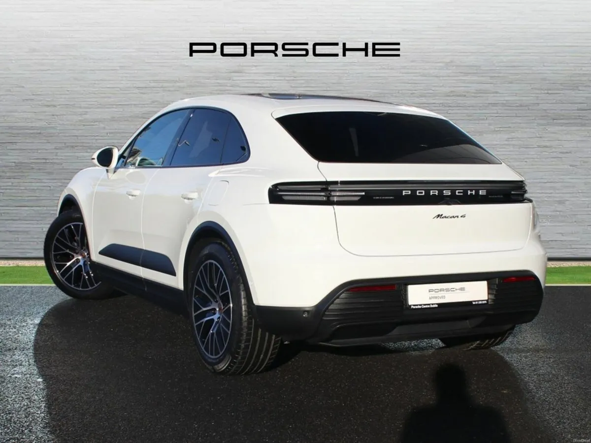 Porsche Macan Electric - Image 3