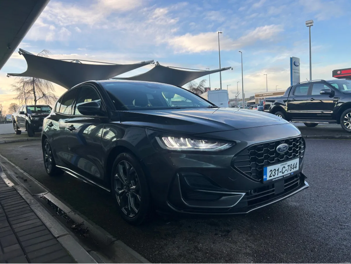 Ford Focus ST-LINE 1.0T 125 MHEV DC DC7 F 4DR - Image 4