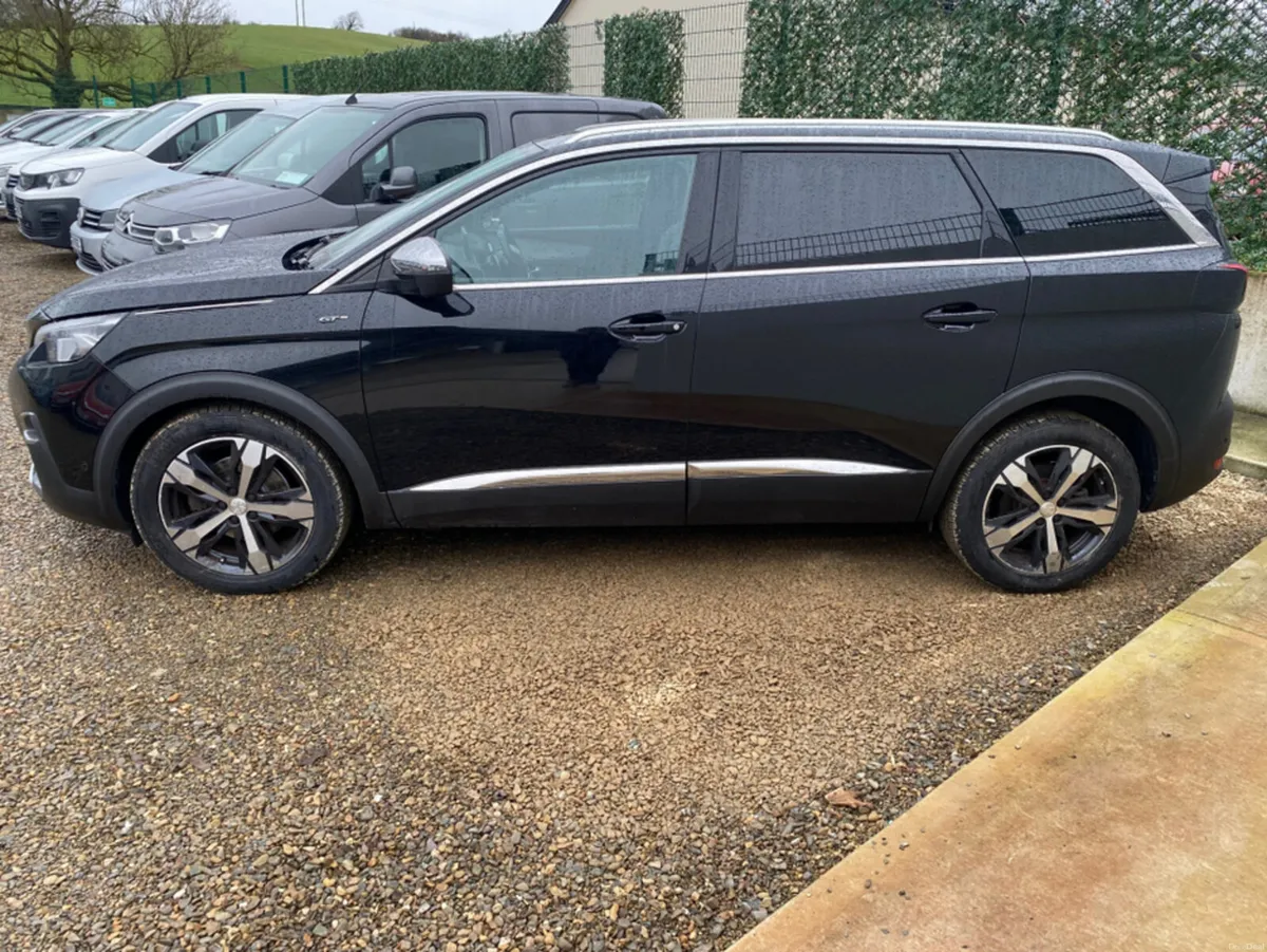 Peugeot 5008 2.0hdi auto gt line - Image 3