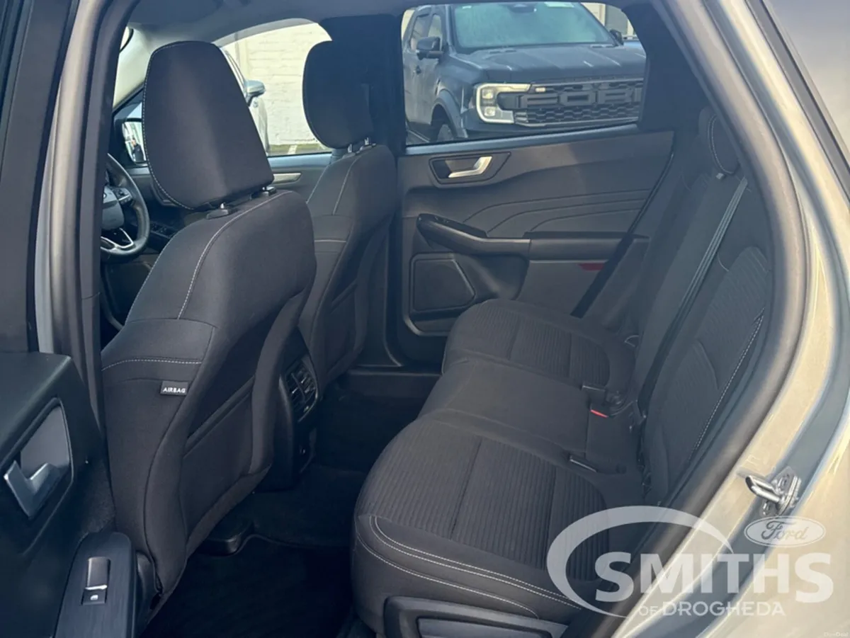Ford Kuga TITANIUM 2.5 PHEV 225PS - Image 6
