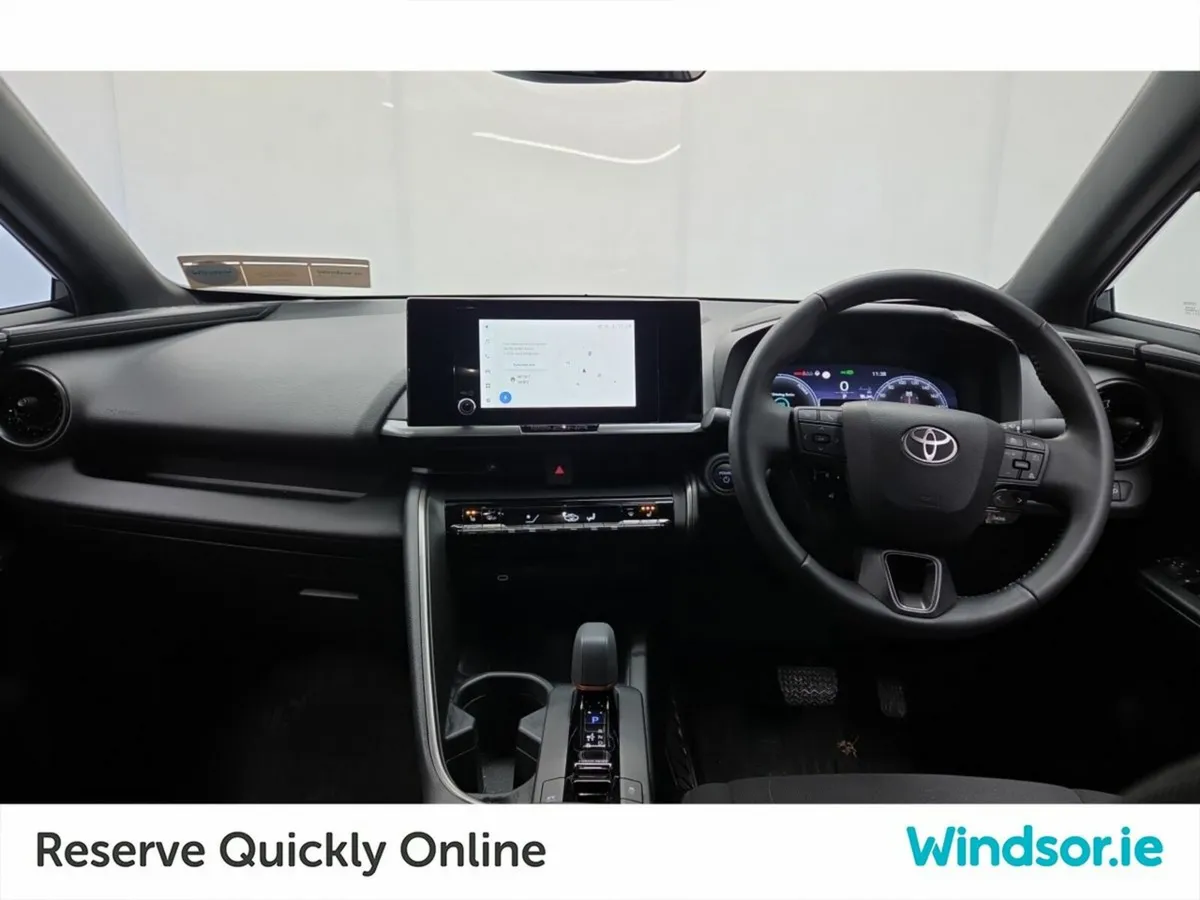 Toyota C-HR 1.8 HYBRID SPORT - Image 4