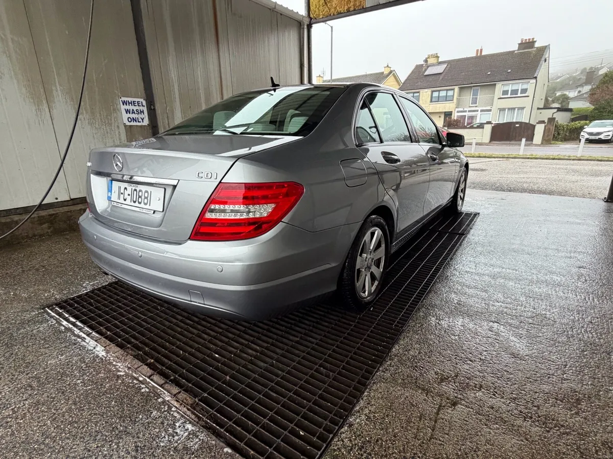Mercedes c200 - Image 4