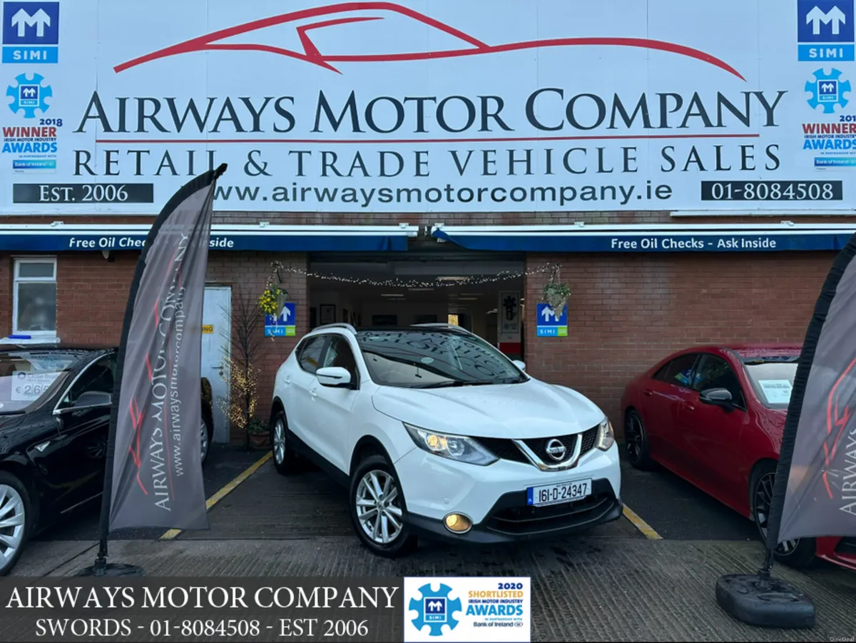 Nissan Qashqai 1.2 AUTO 5DR - LOW KMS & PANROOF - Image 1