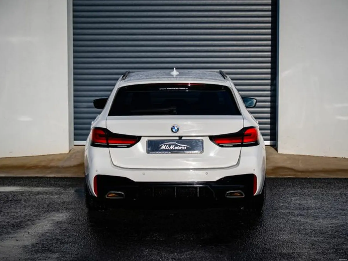 BMW 5-Series 520D M SPORT TOURING - Image 4