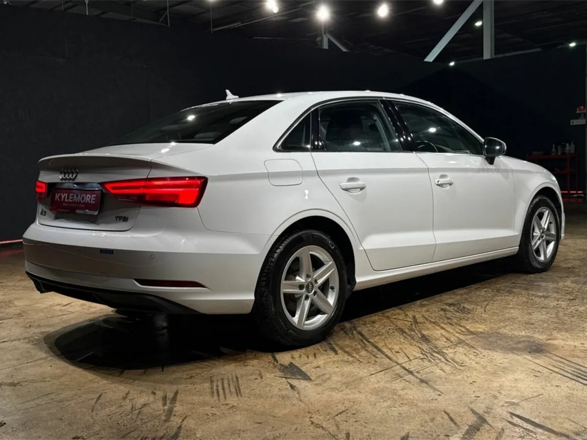 Audi A3 1.4L TFSI AUTOMATIC - CRUISE CONTROL - REV - Image 4